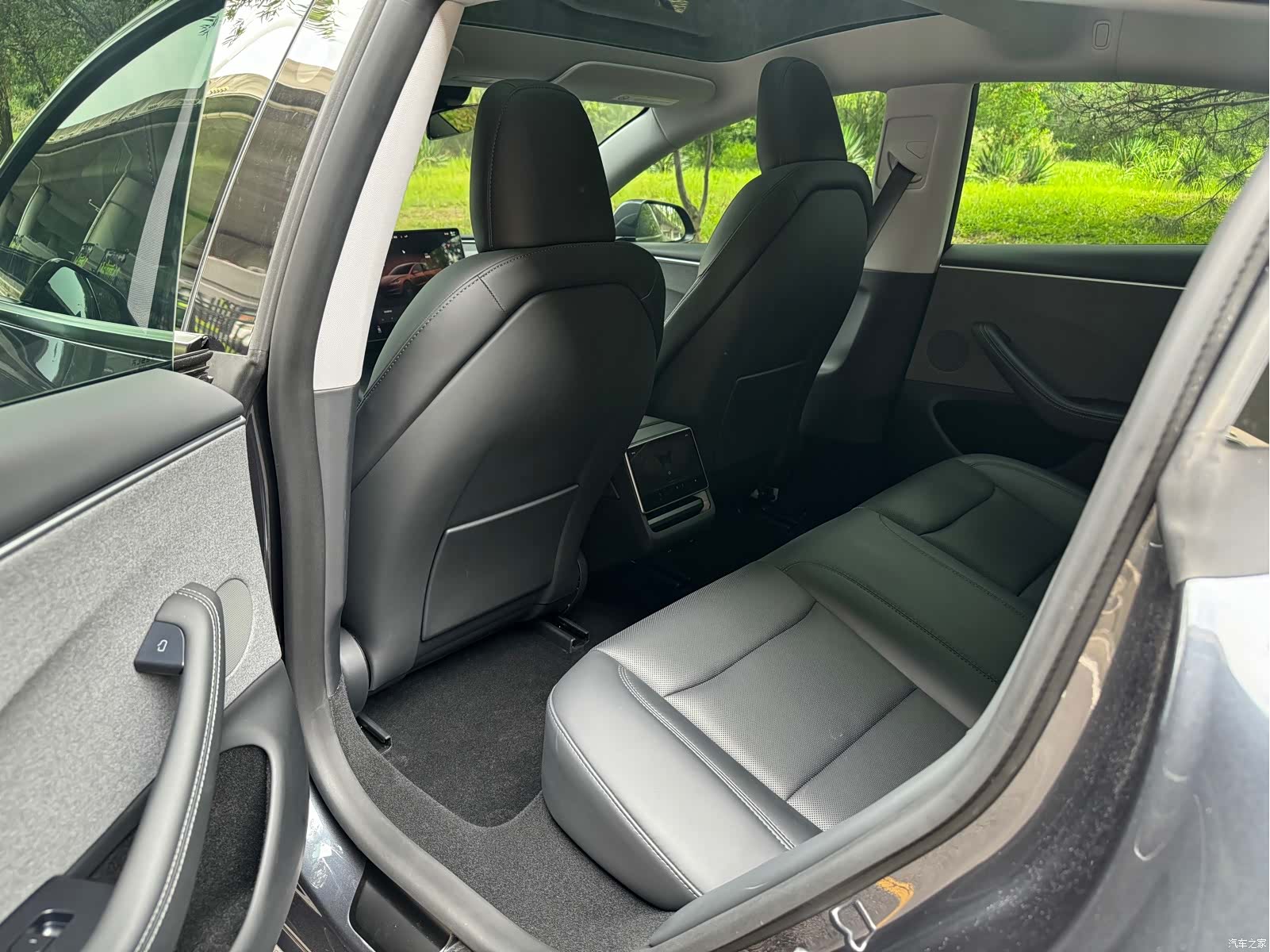 Tesla Model 3, 2024 7