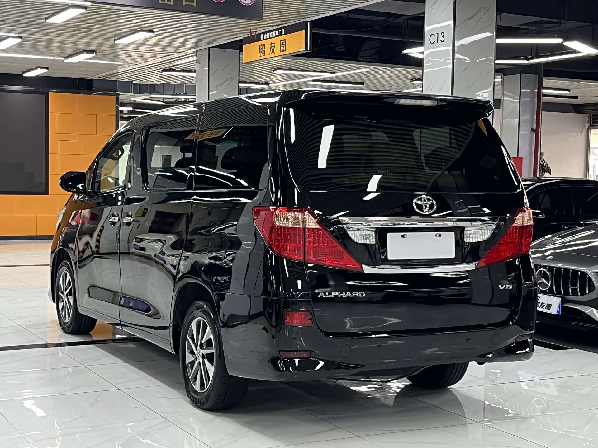 Toyota Alphard, 2011 7