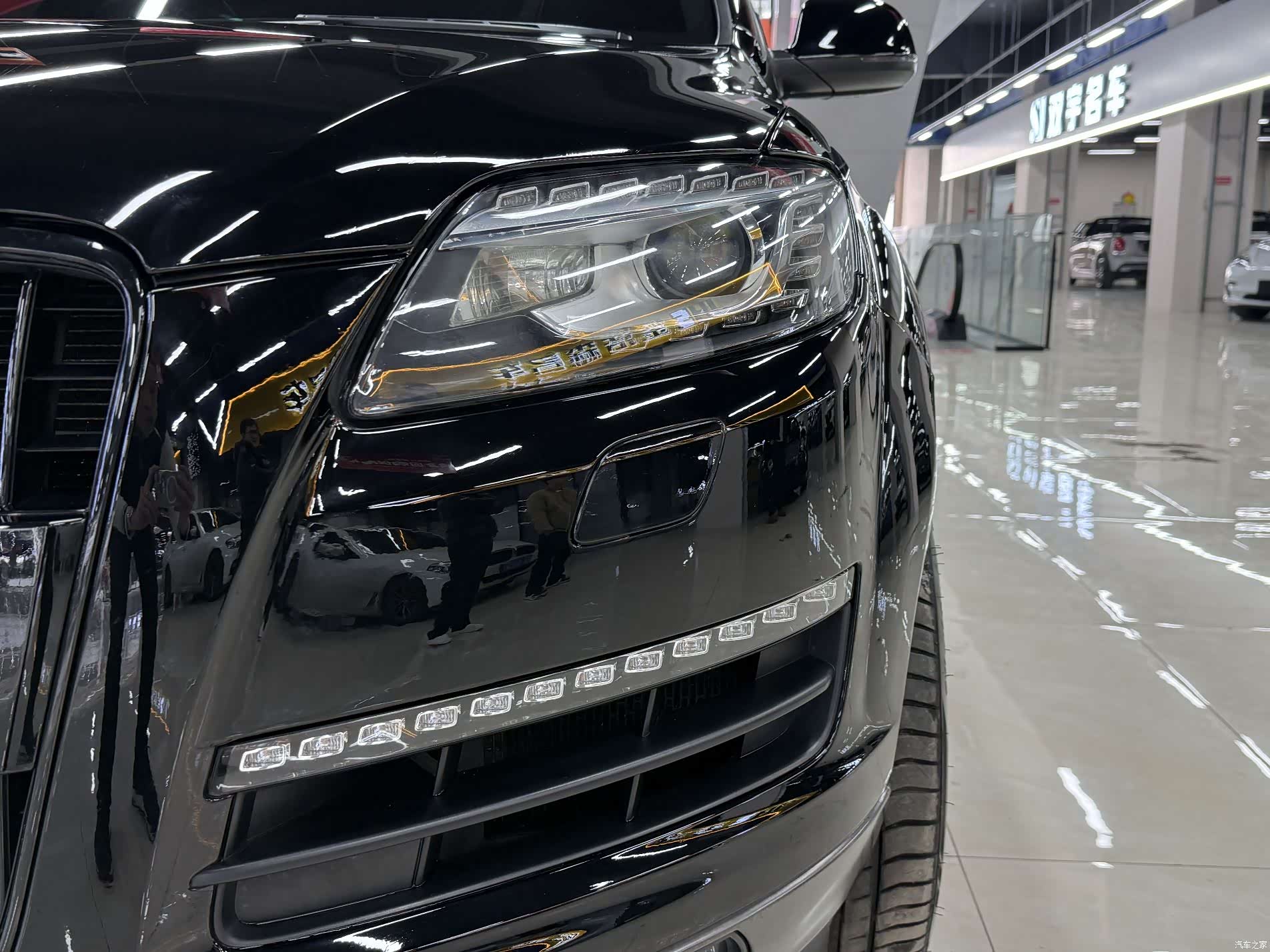 Audi Q7, 2011 13