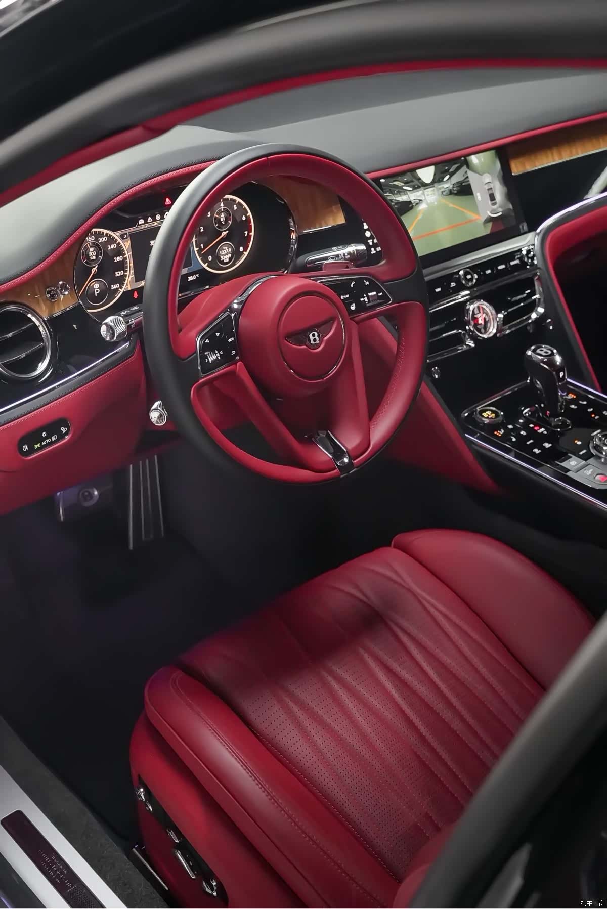 Bentley Flying Spur, 2021 8