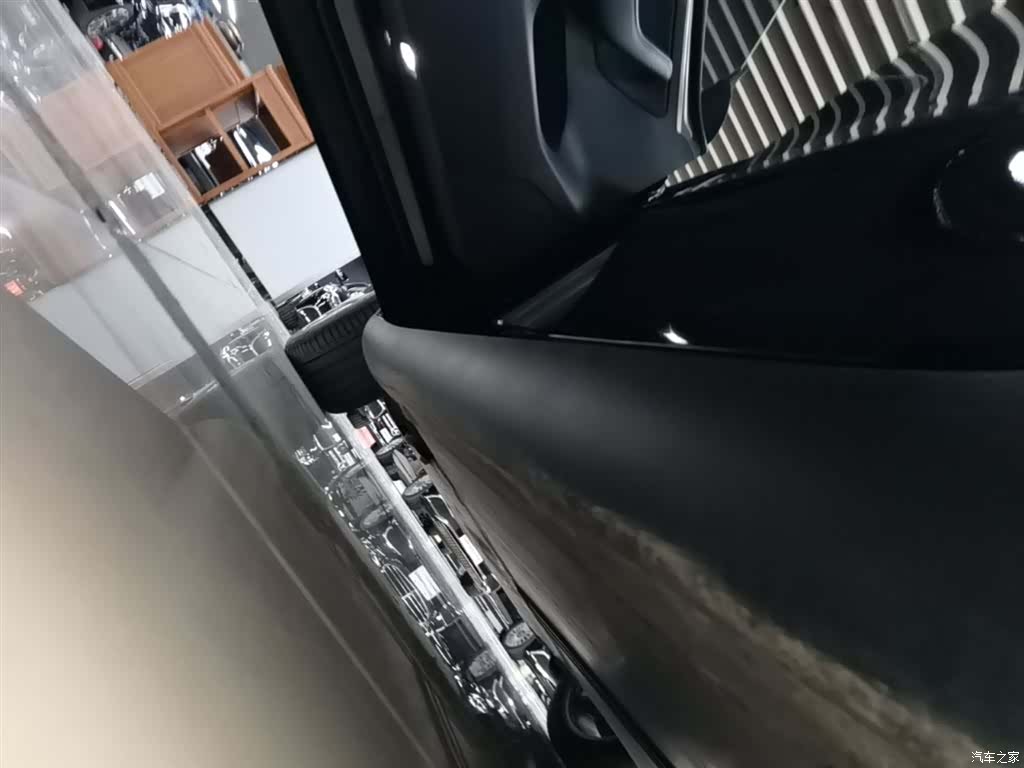 Tesla Model Y, 2022 21