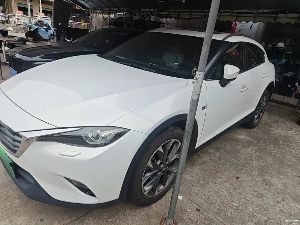 Mazda CX-4, 2017 3