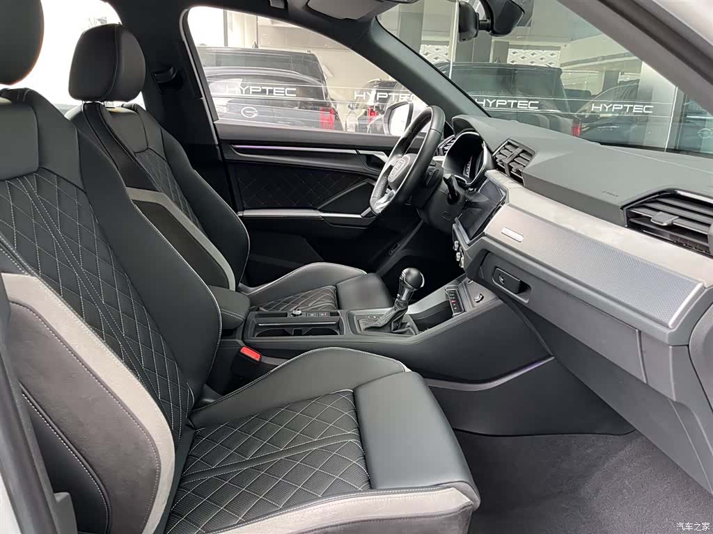 Audi Q3, 2024 11
