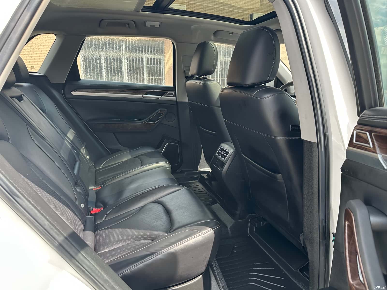 Zotye X7, 2017 15