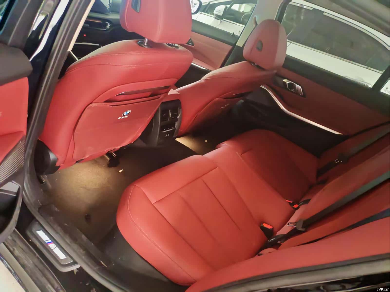 BMW 3 Series, 2026 7