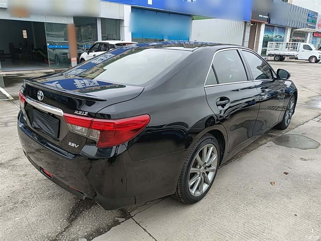 Toyota 2.5V, 2017 7