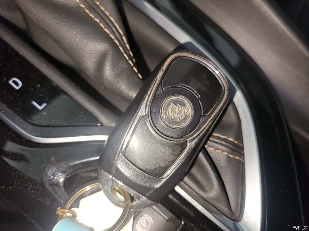 Buick Verano, 2022 9