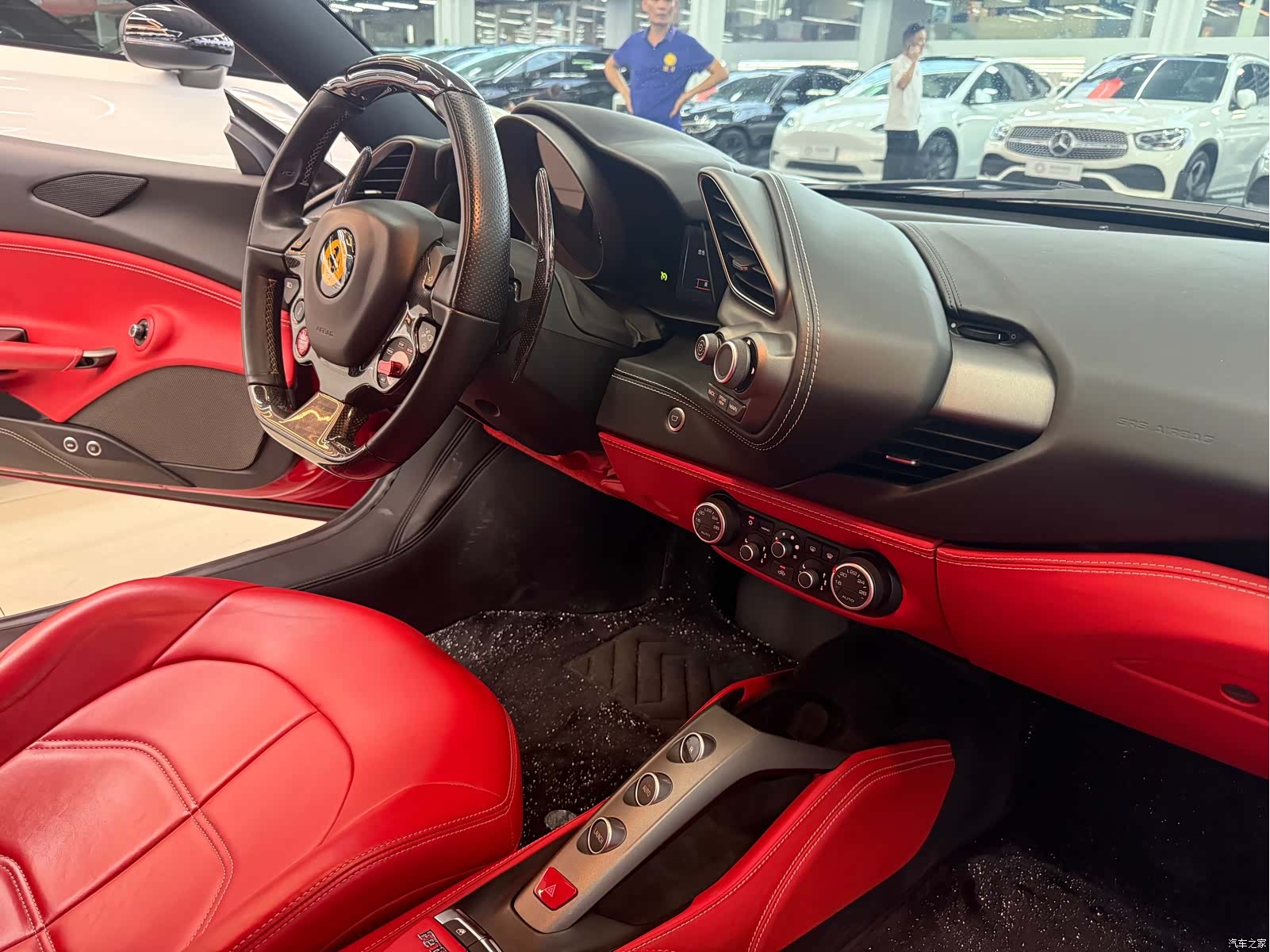 Ferrari 488, 2017 15