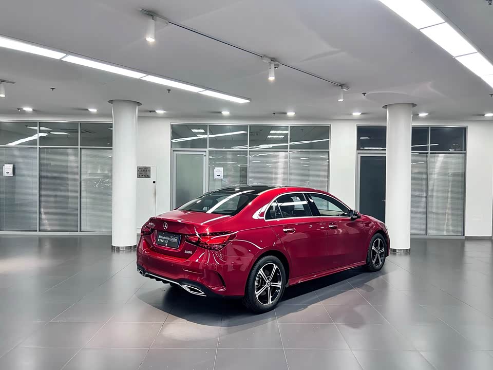 Mercedes-Benz Class A Mercedes-Benz Class A