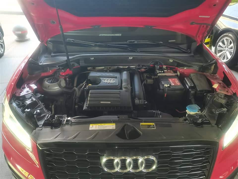 Audi Q2L