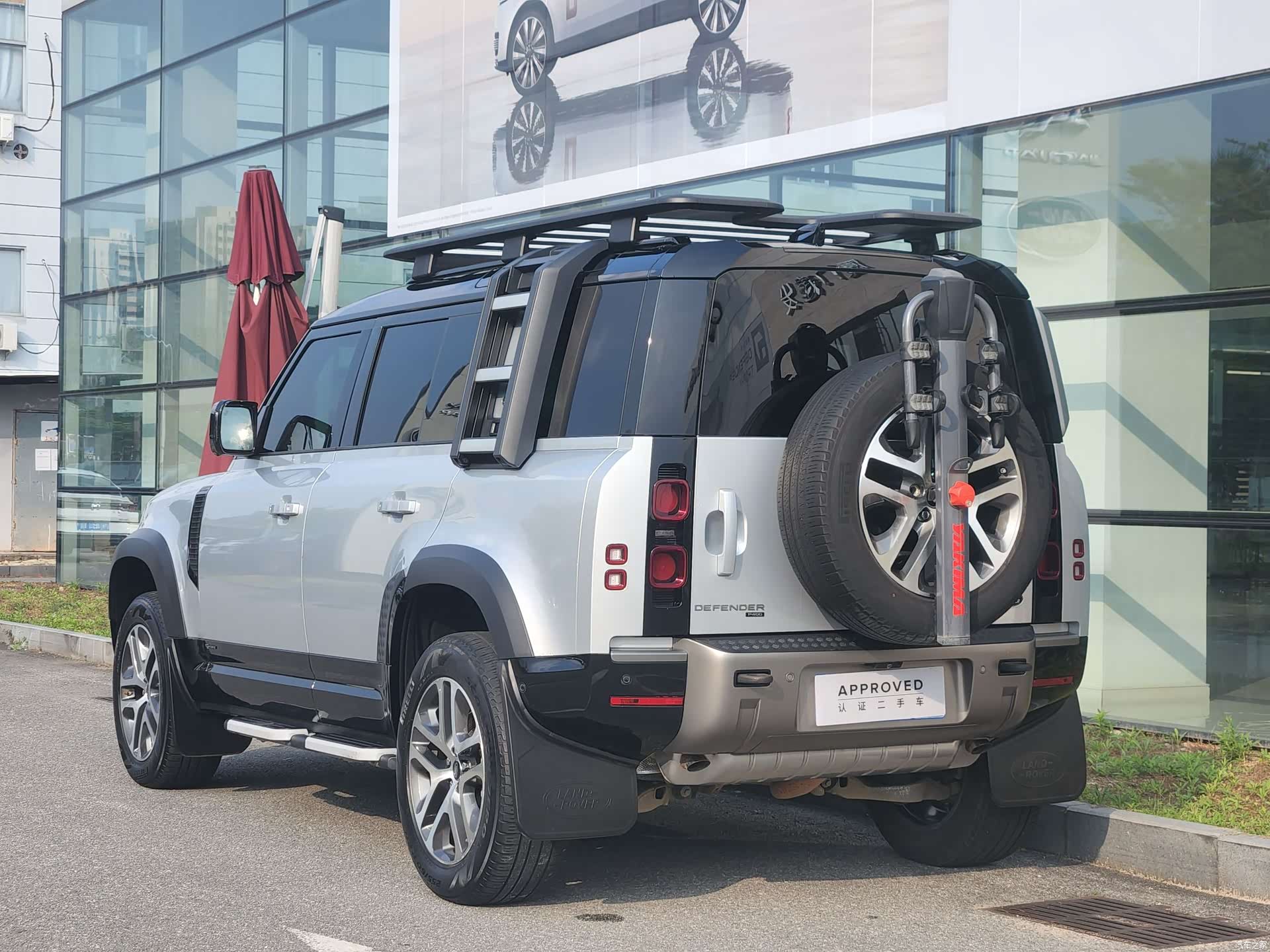 Land Rover Defender, 2021 7