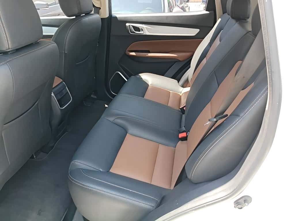 Geely X6, 2019 17