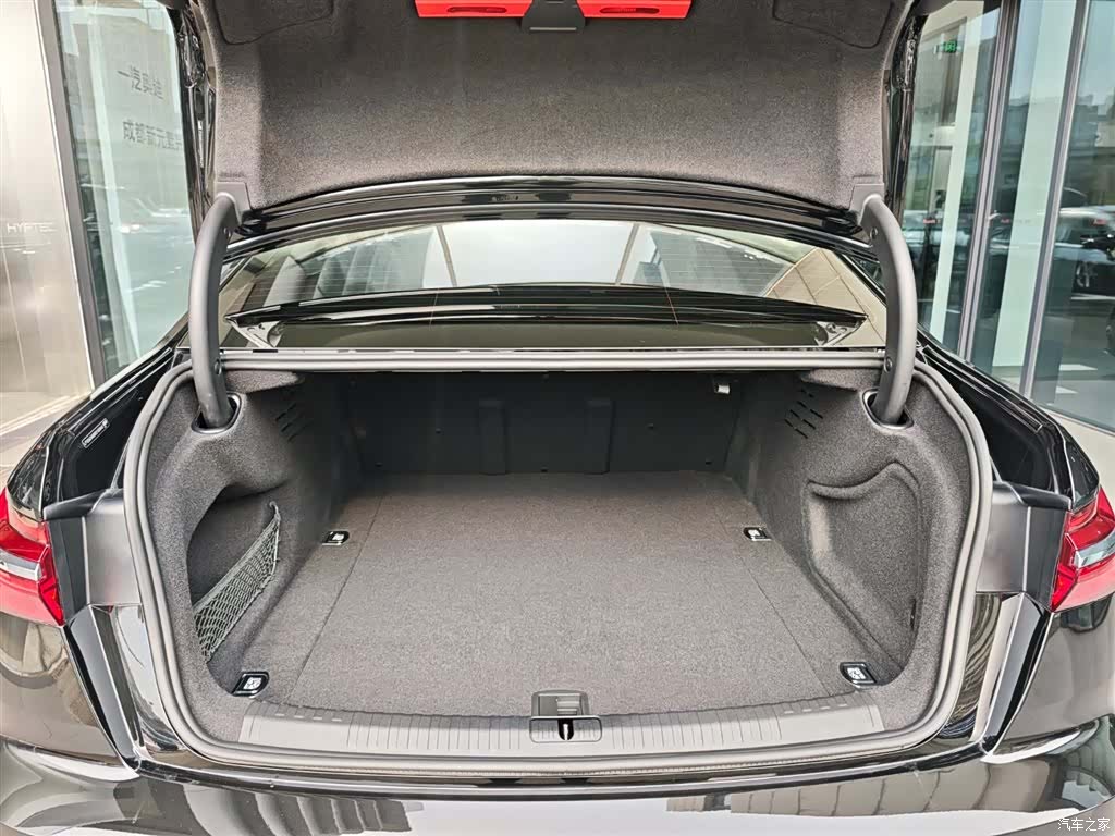 Audi A6L, 2024 9