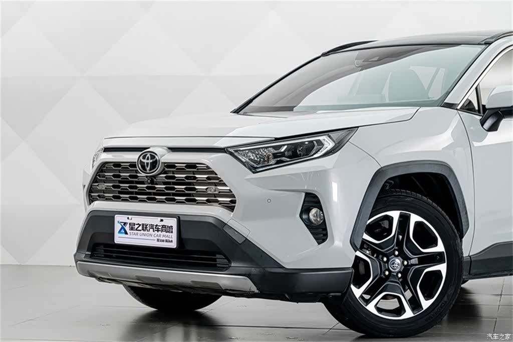 Toyota RAV4, 2020 3
