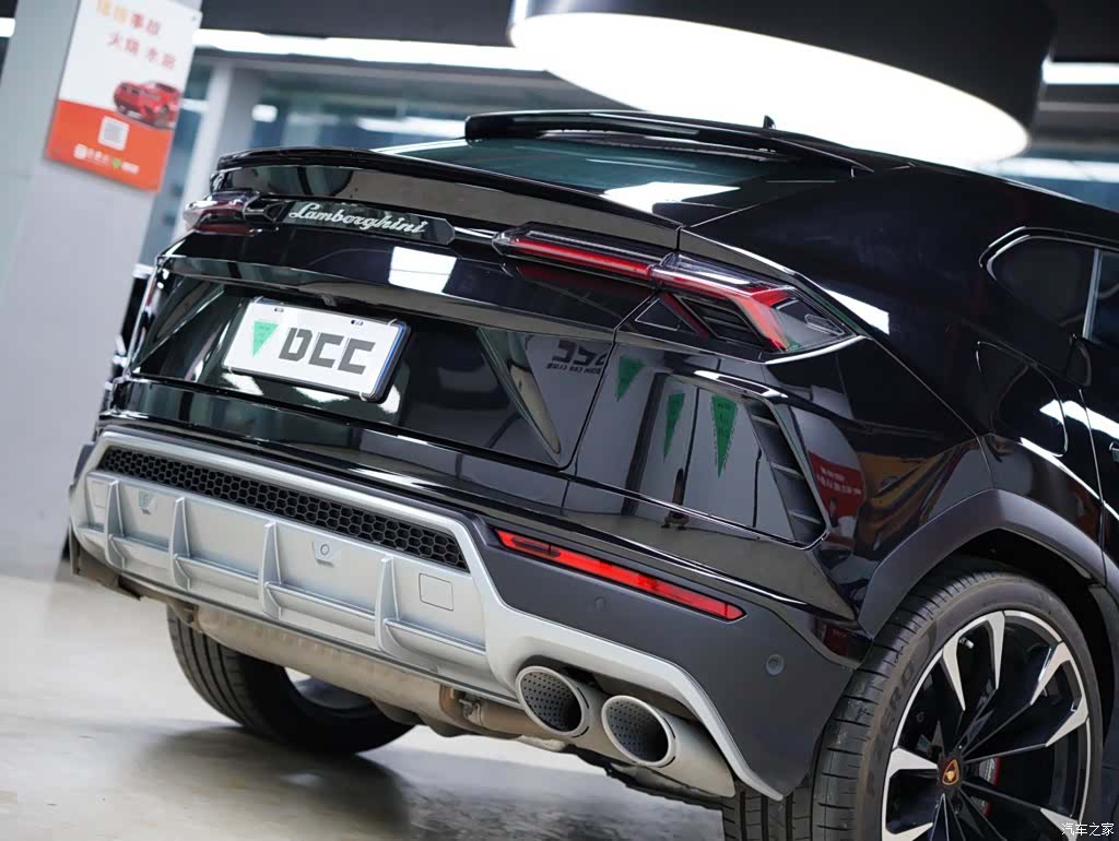 Lamborghini Urus, 2020 6