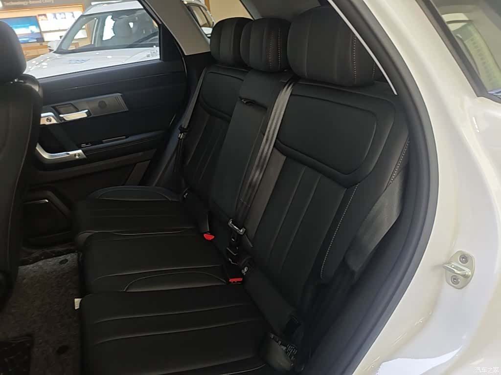 Chery Tiggo 7, 2026 17