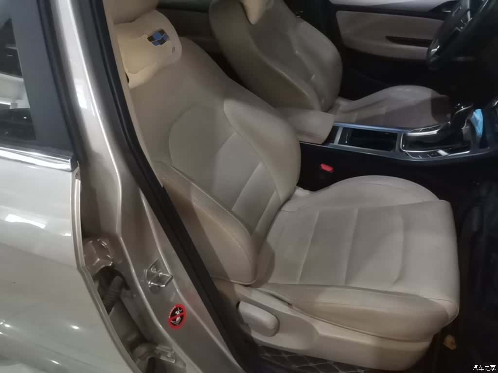Geely Emgrand, 2018 25