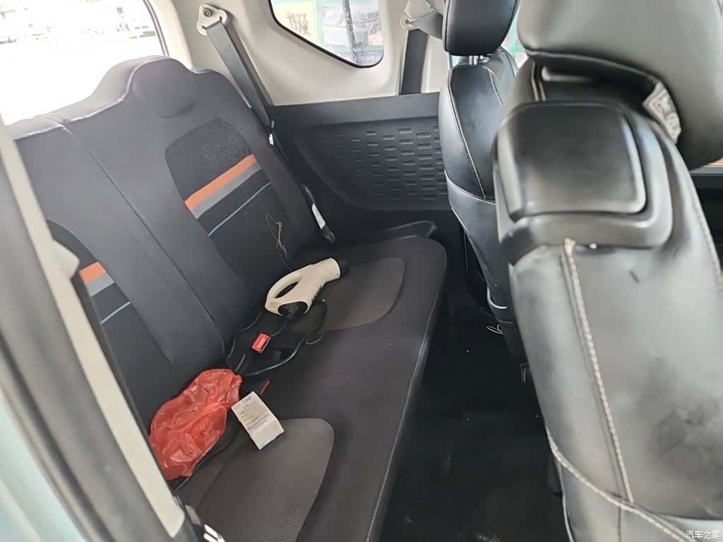 Wuling MINIEV, 2021 15