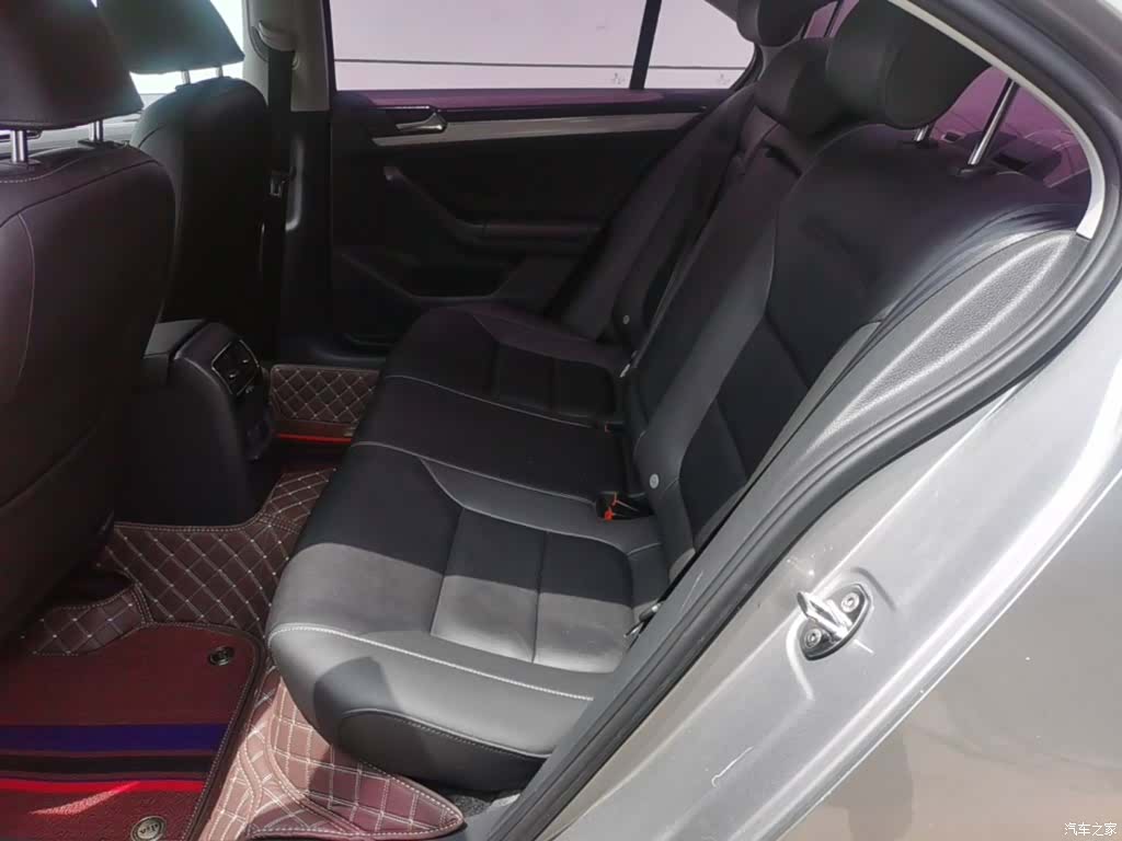 Volkswagen Sagitar, 2017 17