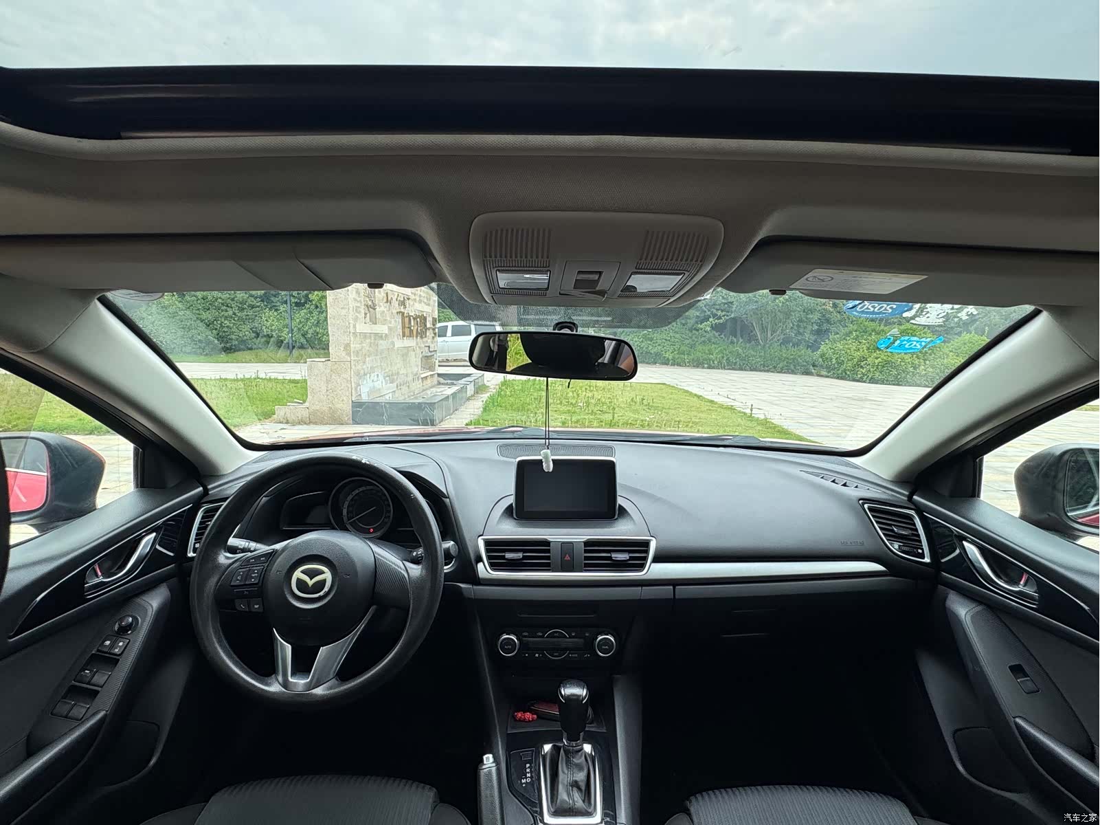 Mazda Mazda3, 2015 все фото