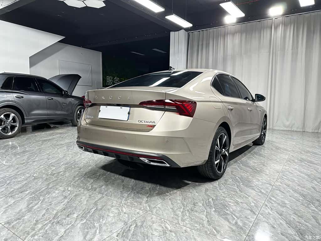Skoda Octavia, 2023 6