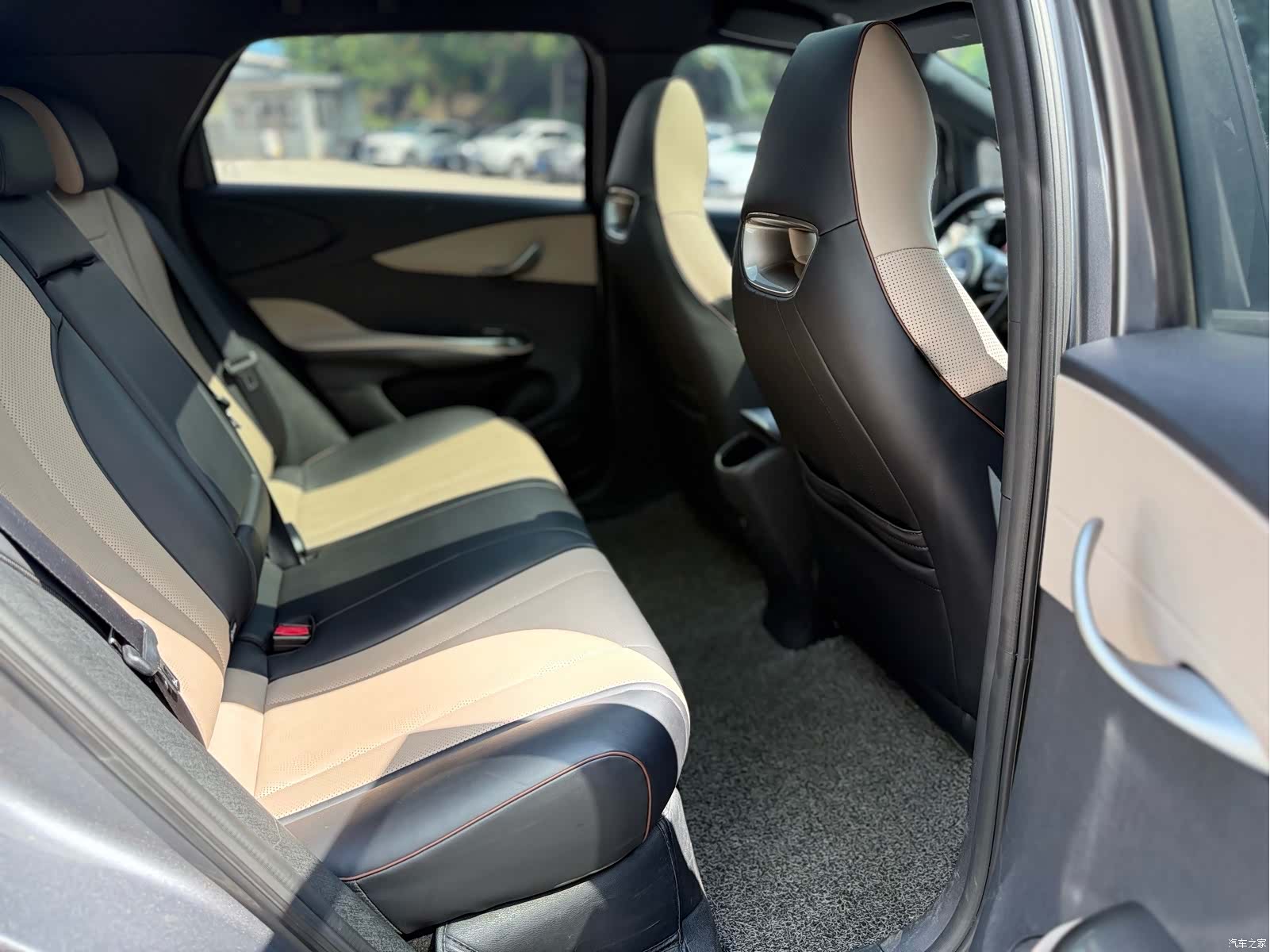 BYD Dolphin, 2023 6