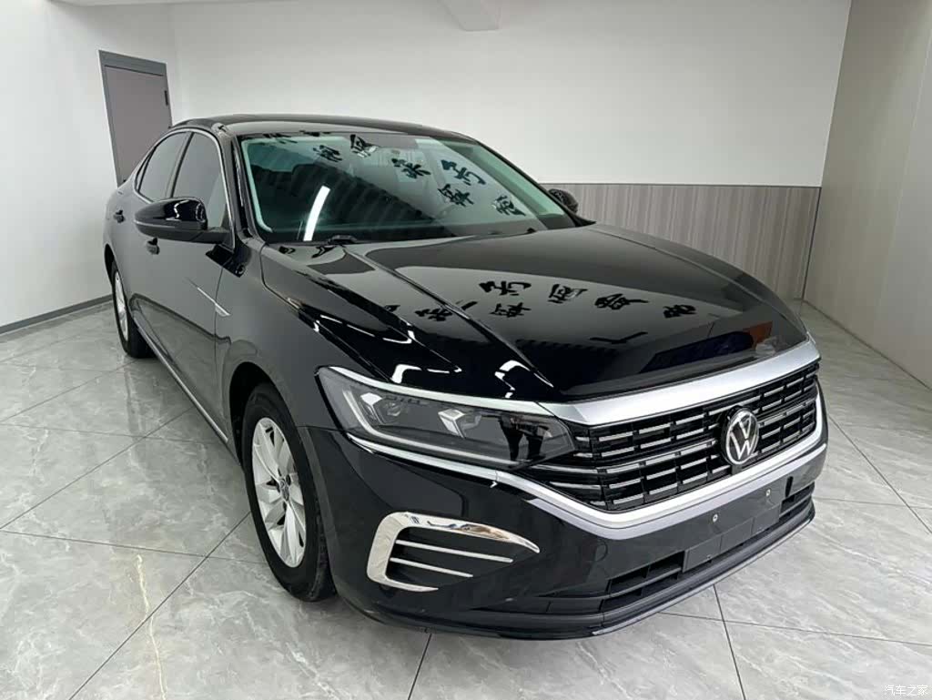 Volkswagen Passat, 2023 3