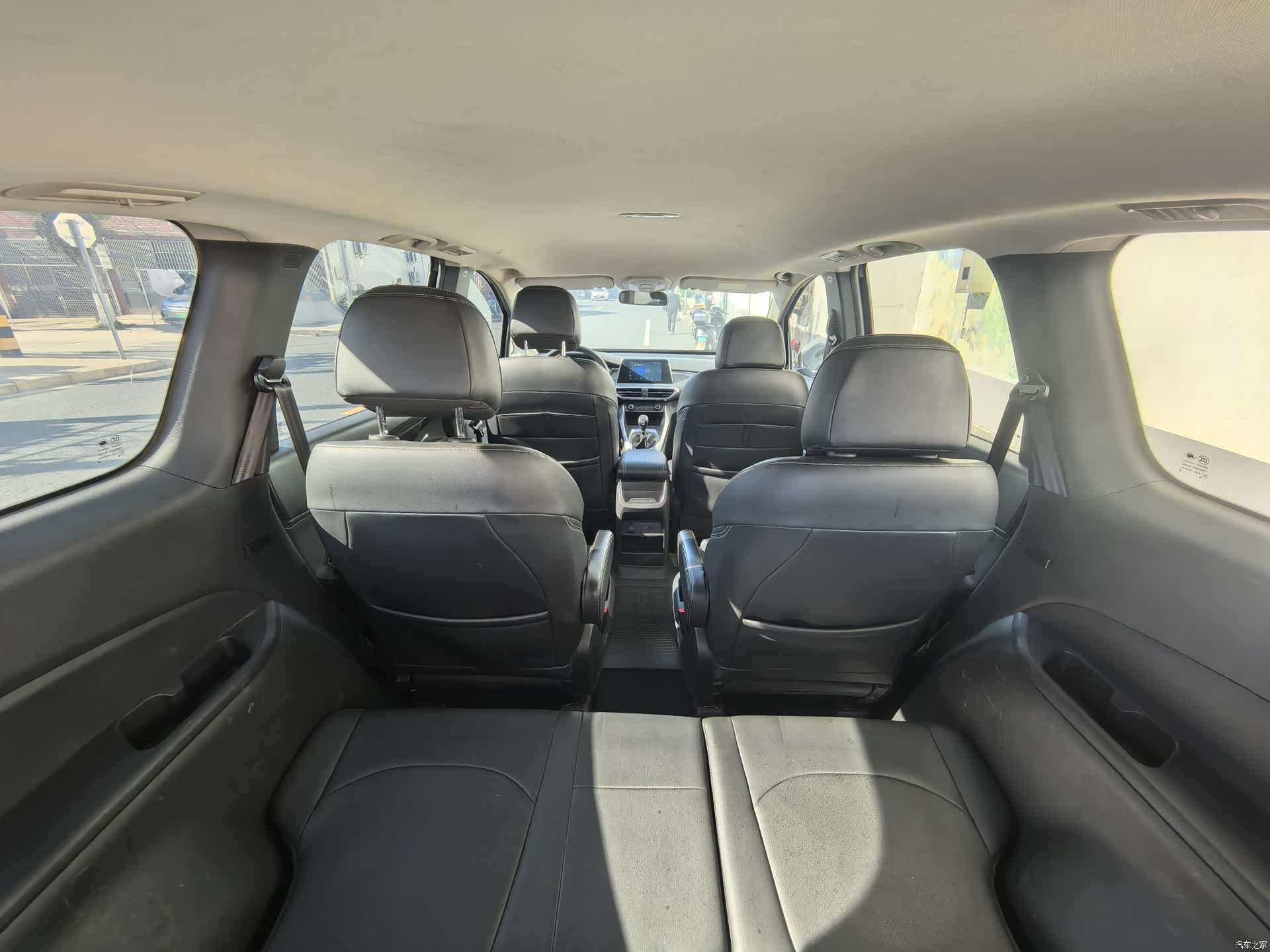 Maxus G50, 2022 14