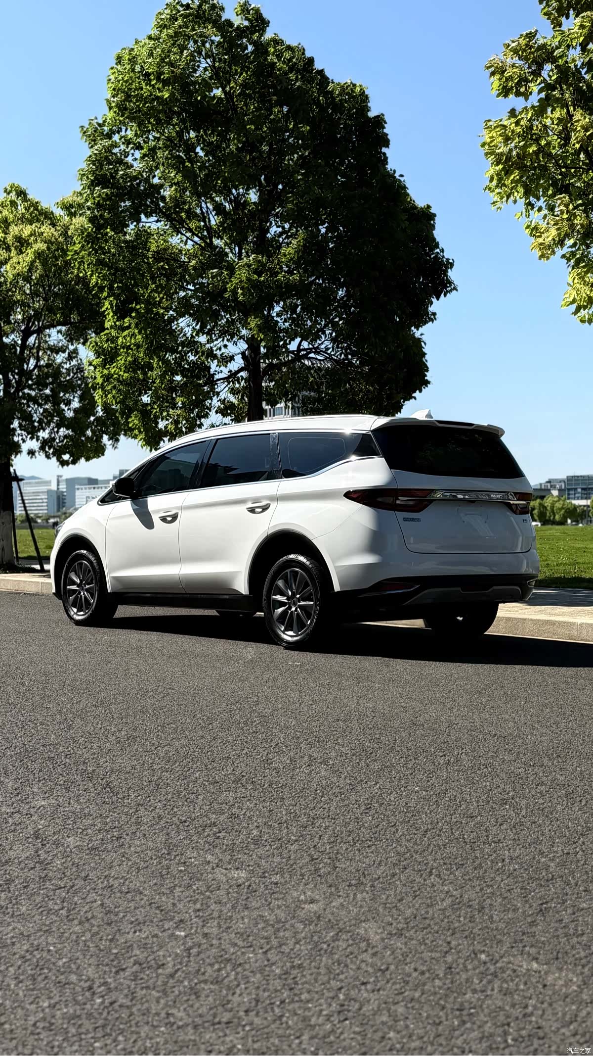 Geely Jiaji, 2021 3