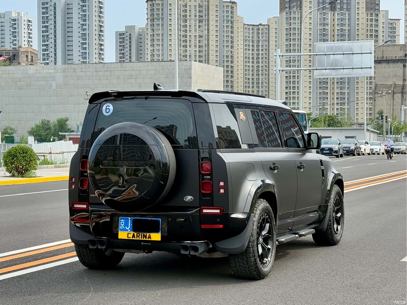 Land Rover Defender, 2025 все фото