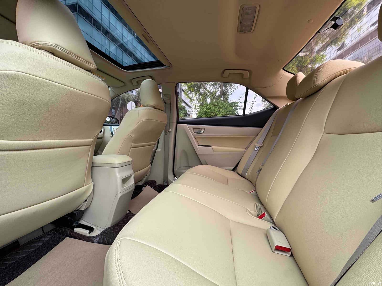 Toyota Corolla, 2015 6