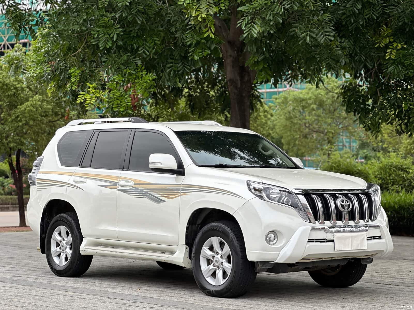 Toyota Prado, 2012 3