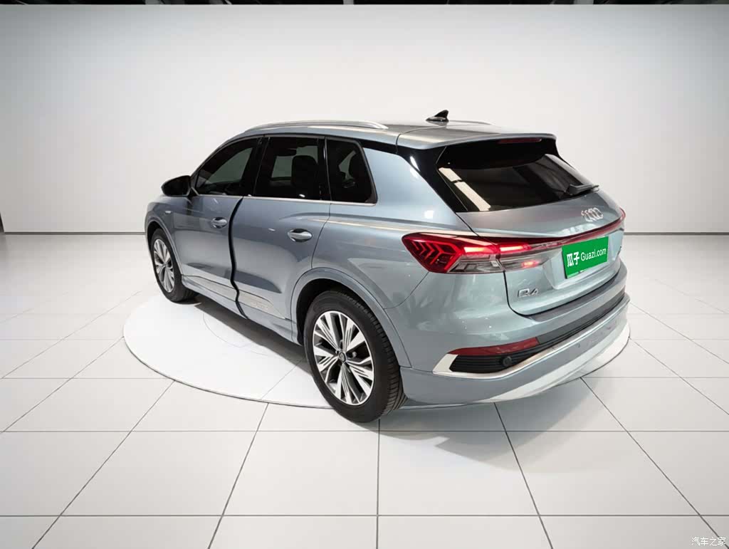 Audi Q4 e-tron, 2024 все фото