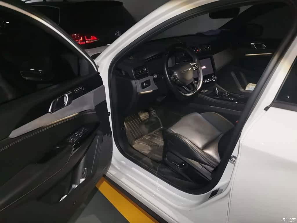 Lynk & Co 02, 2021 14
