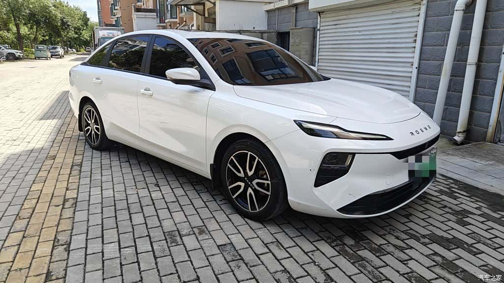 Roewe D6, 2025 10