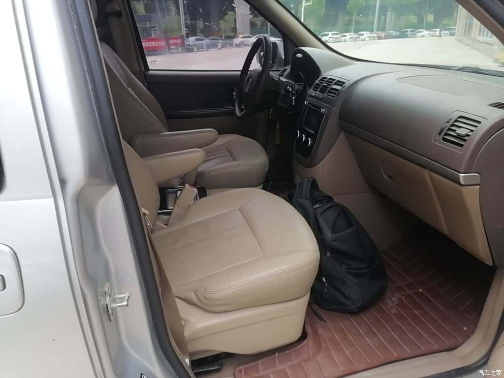 Buick GL8, 2016 25