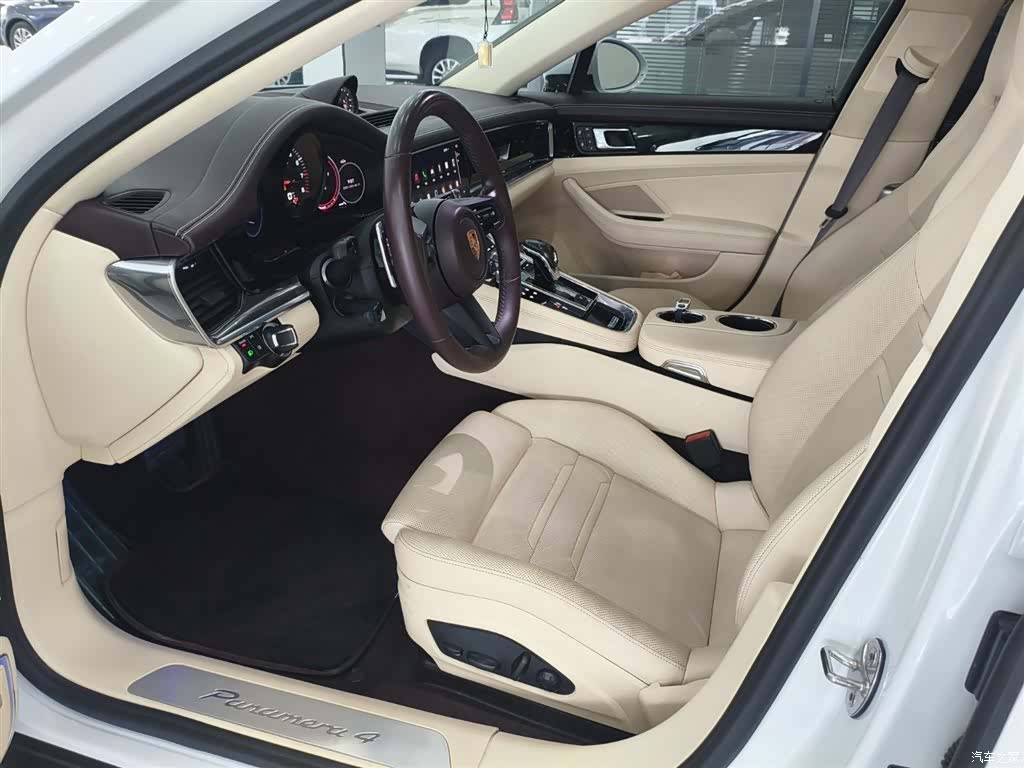 Porsche Panamera, 2022 6