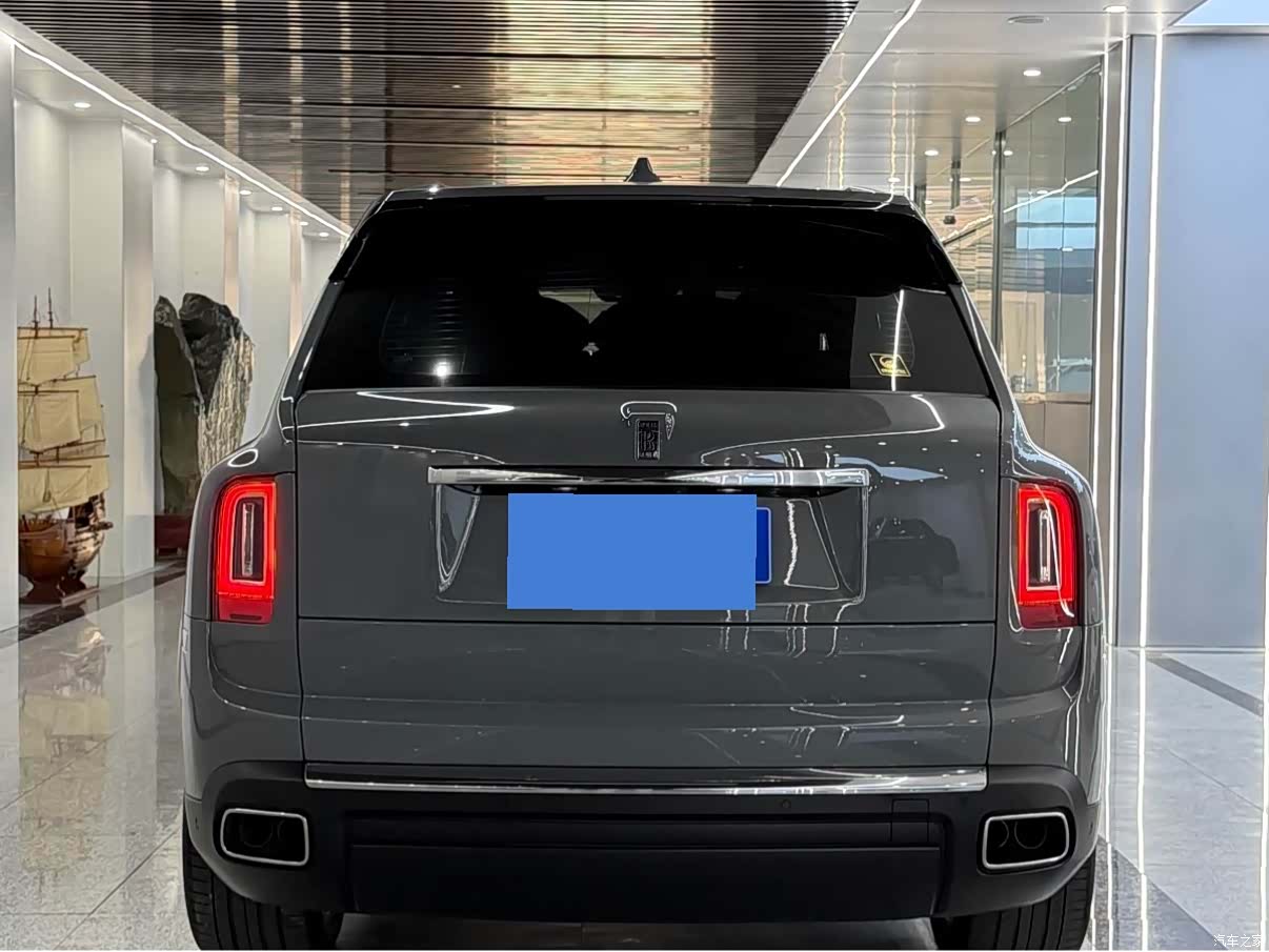 Rolls-Royce Cullinan, 2022 все фото