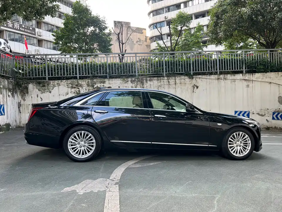 Cadillac CT6