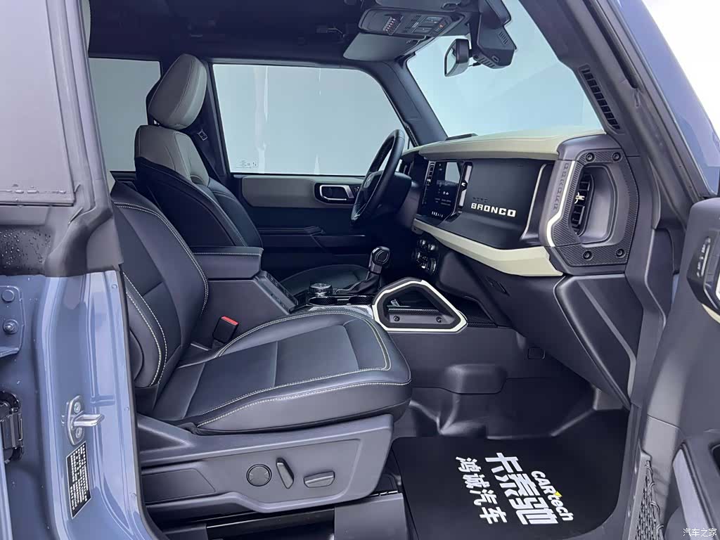 Ford Bronco, 2025 17