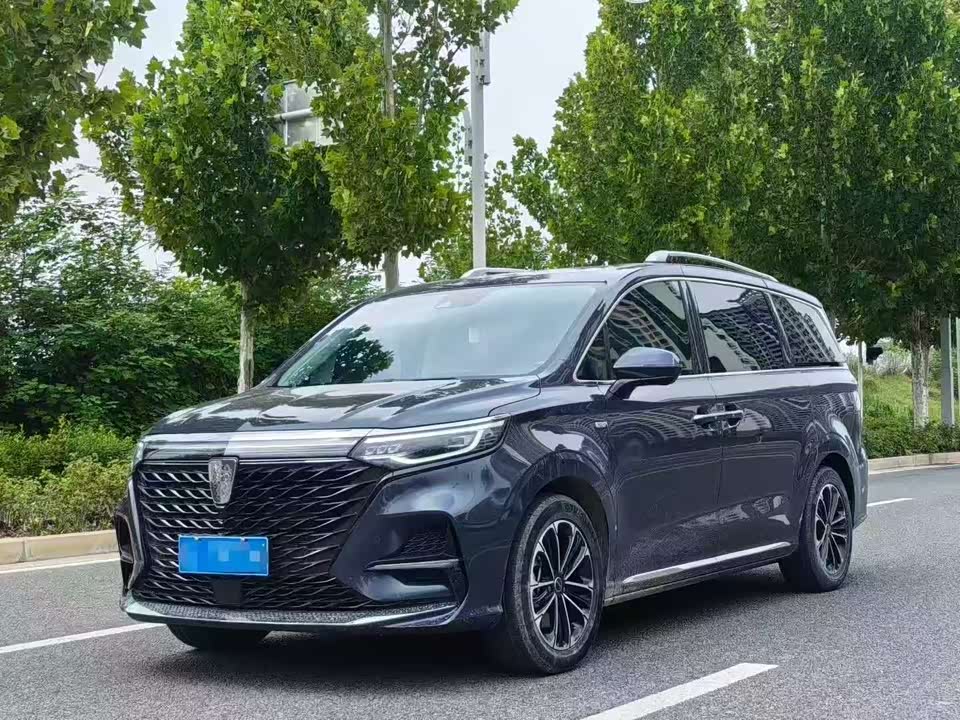 Roewe iMAX8