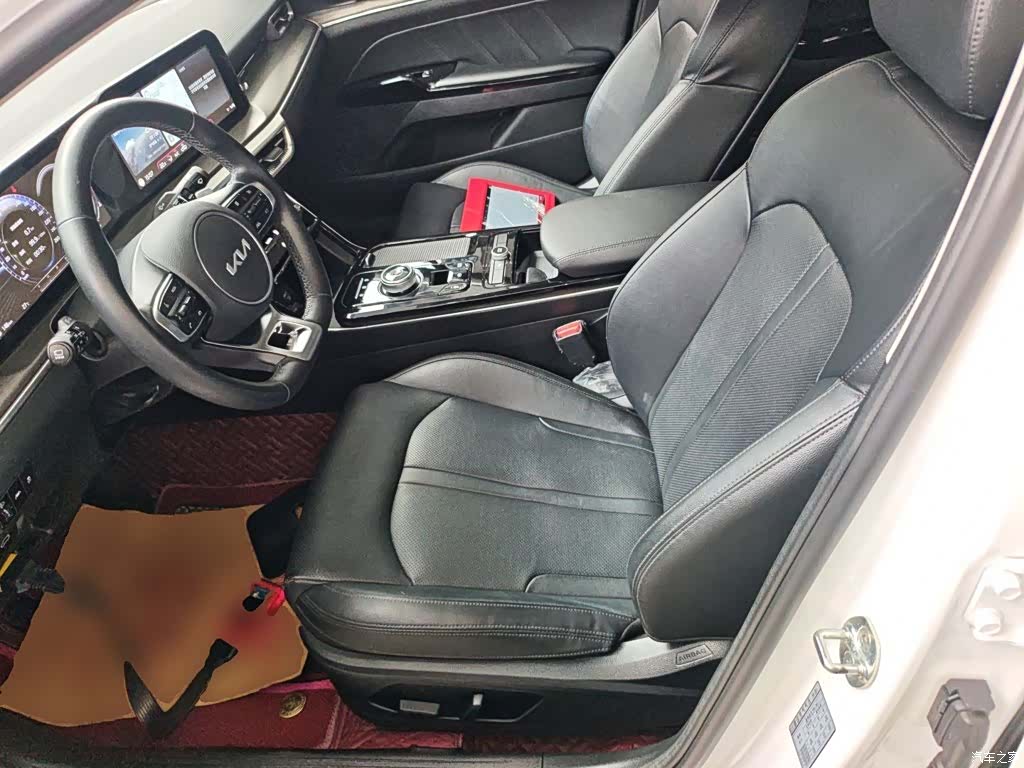 Kia K5, 2022 11