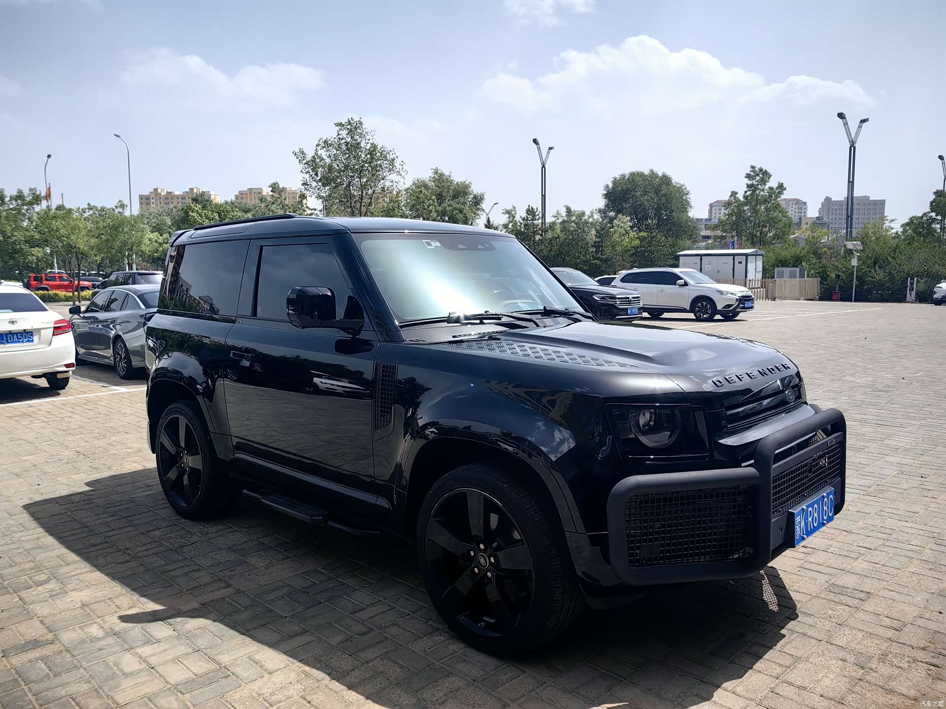 Land Rover Defender, 2023 2