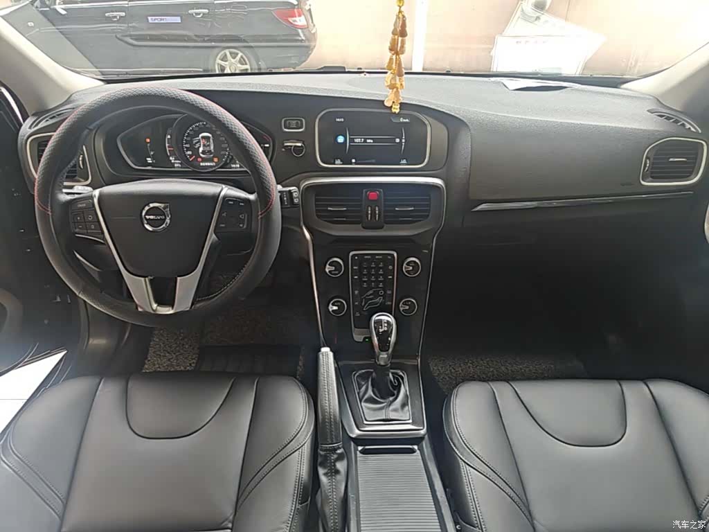 Volvo V40, 2017 10