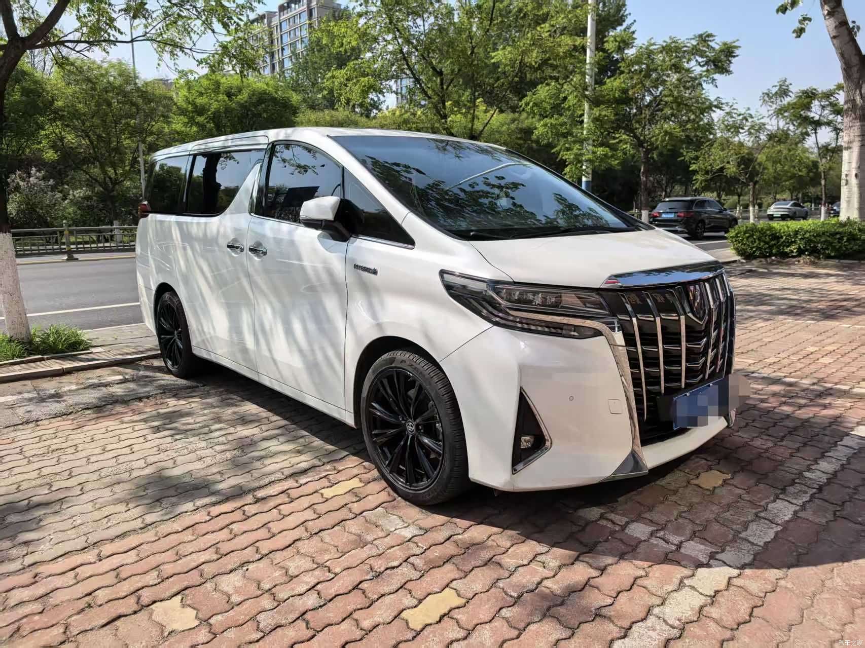 Toyota Alphard, 2020 2