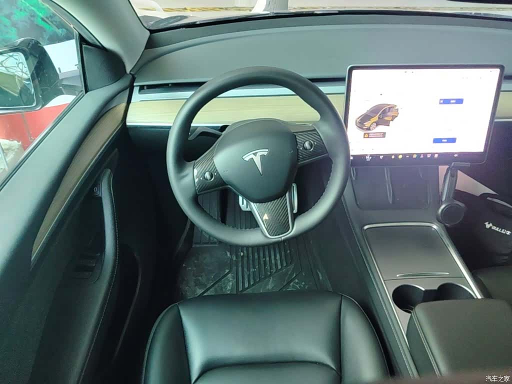 Tesla Model Y, 2022 11