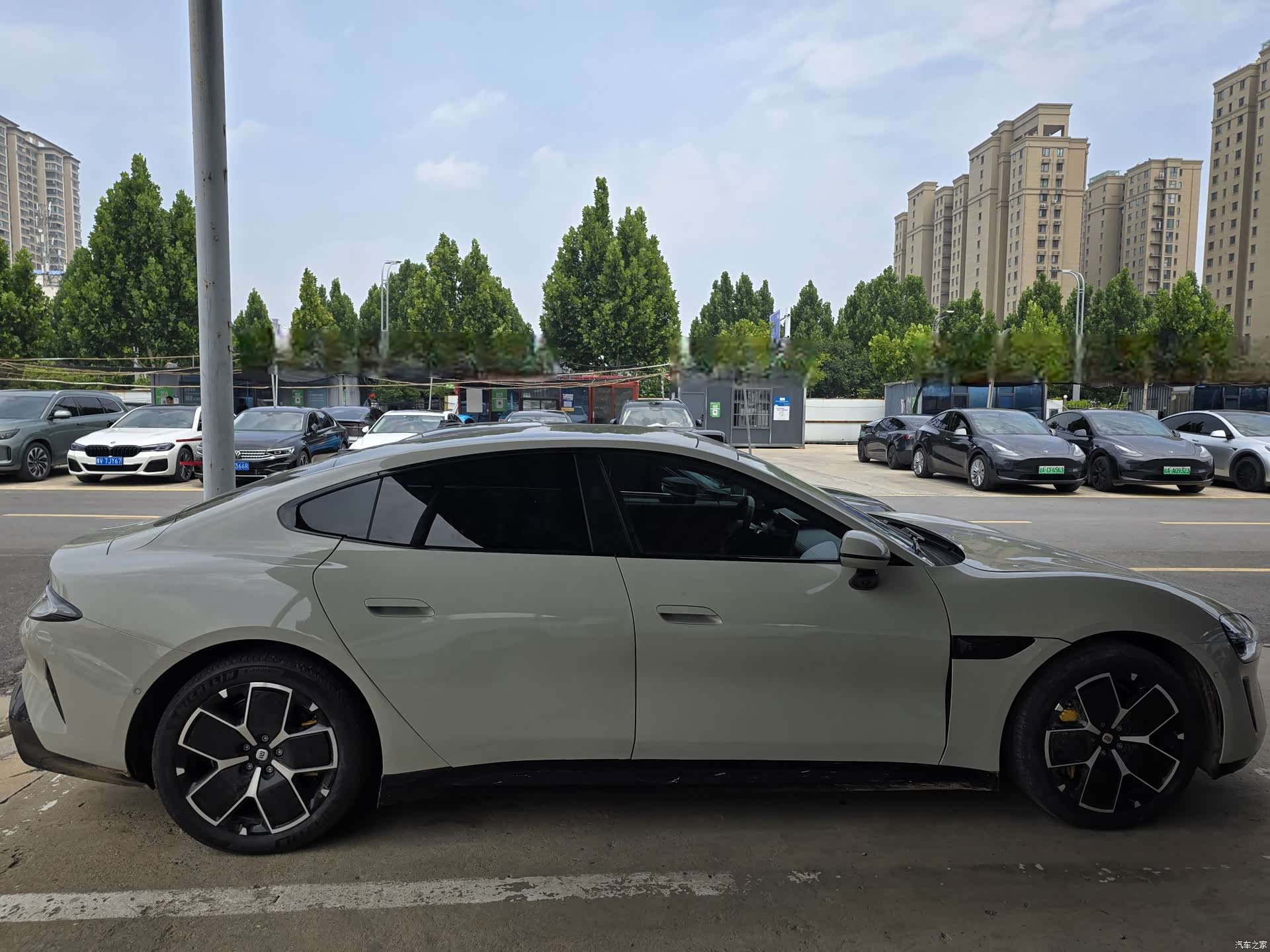 Xiaomi SU7, 2025 7