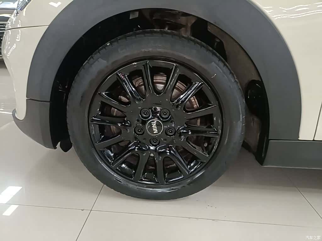 Mini ONE+, 2016 23
