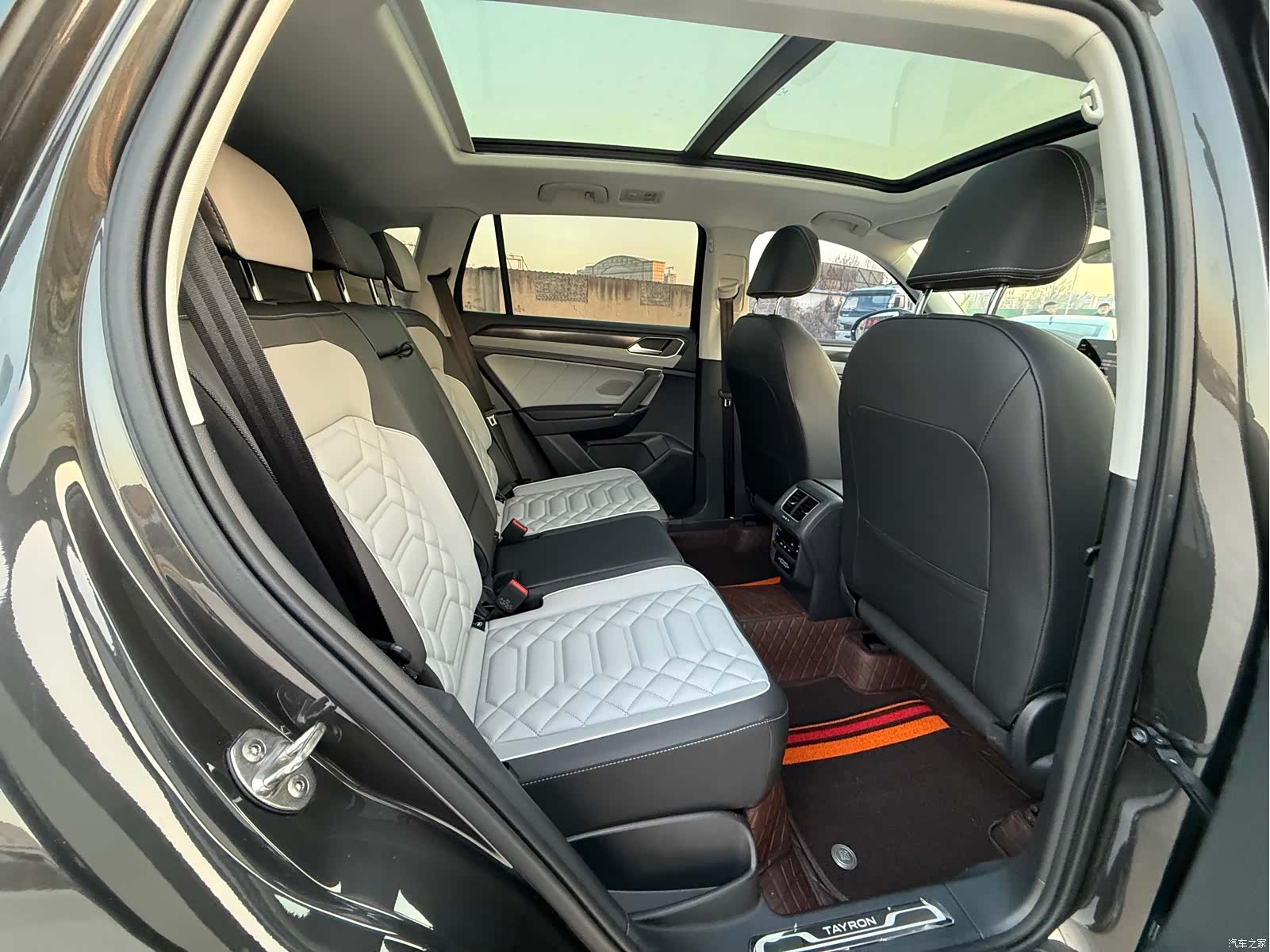 Volkswagen Tayron, 2025 15