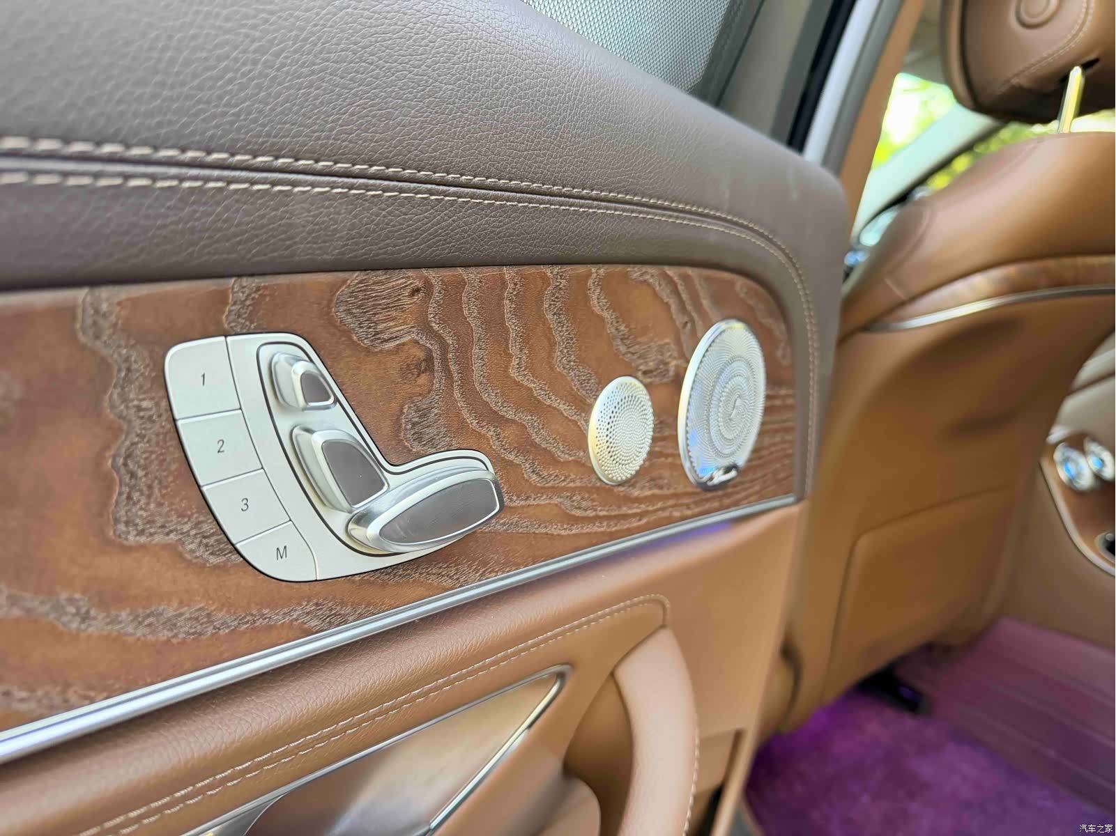 Mercedes-Benz E-Class, 2023 9